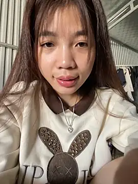 Snapshot of Zlienr023 chatting on November 28, 7:44 am Zlienr023 online show from November 28, 7:44 am