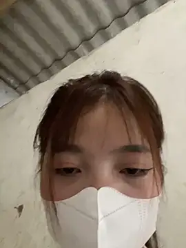 Snapshot of Zlienr023 chatting on November 29, 8:50 am Zlienr023 online show from November 29, 8:50 am