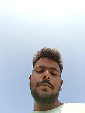 Snapshot of devil_boy_0909 chatting on November 18, 8:19 am devil boy 0909 online show from November 18, 8:19 am