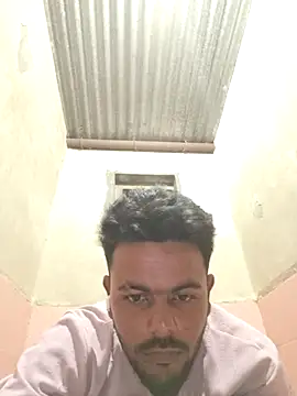 Snapshot of devil_boy_0909 chatting on November 26, 5:03 pm devil boy 0909 online show from November 26, 5:03 pm