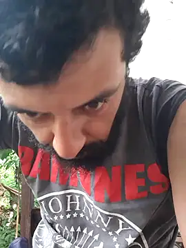 Snapshot of AlanMargin chatting on November 8, 6:18 pm AlanMargin online show from November 8, 6:18 pm