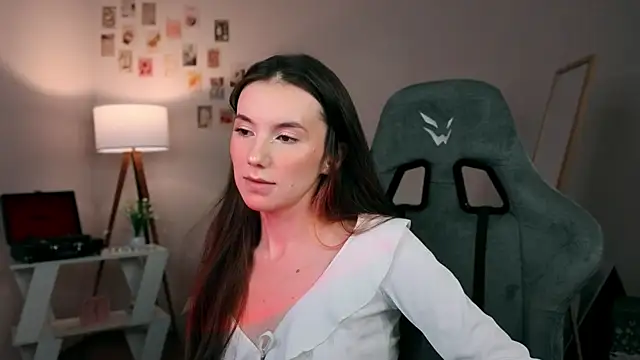 yourfrenchteacher online show from December 5, 4:21 am