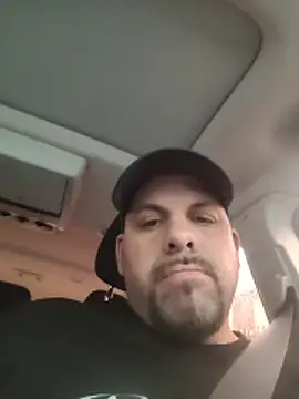 Snapshot of Tincho1051 chatting on November 29, 5:27 pm Tincho1051 online show from November 29, 5:27 pm