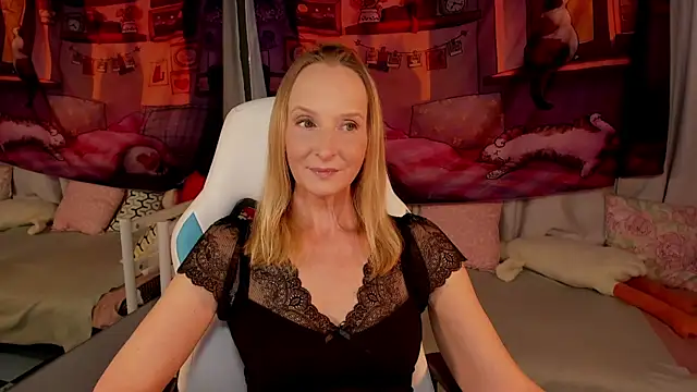 Snapshot of ScarlettPalmer chatting on May 15, 10:44 am ScarlettPalmer online show from May 15, 10:44 am