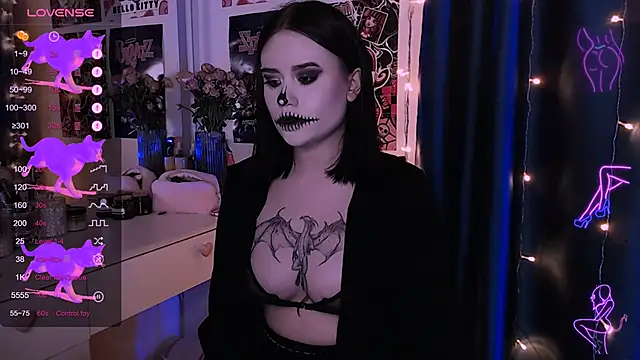 Snapshot of Meow_Marie chatting on October 30, 9:15 pm Meow Marie online show from October 30, 9:15 pm