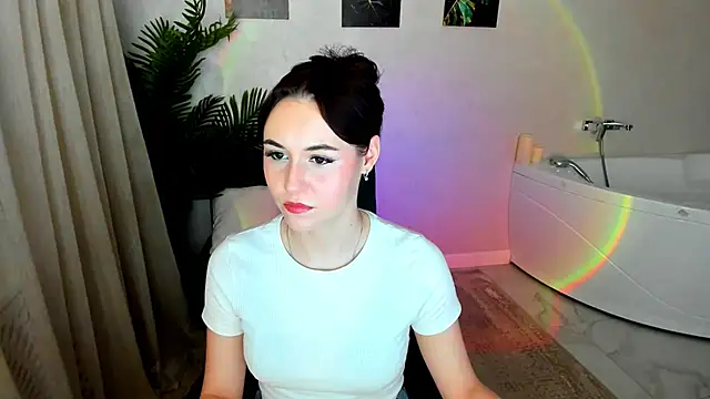 MakeYoueHappy online show from December 2, 4:29 am