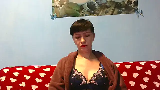 IffetLove42 online show from April 12, 7:30 pm