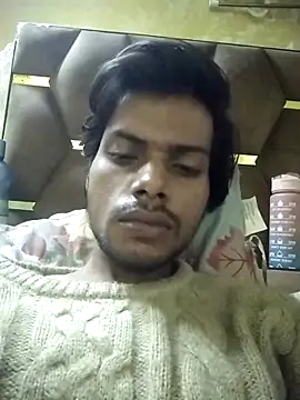 Snapshot of Luckysucks chatting on November 12, 4:46 am Luckysucks online show from November 12, 4:46 am