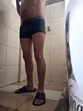 Snapshot of sanz957 chatting on November 19, 4:01 am sanz957 online show from November 19, 4:01 am