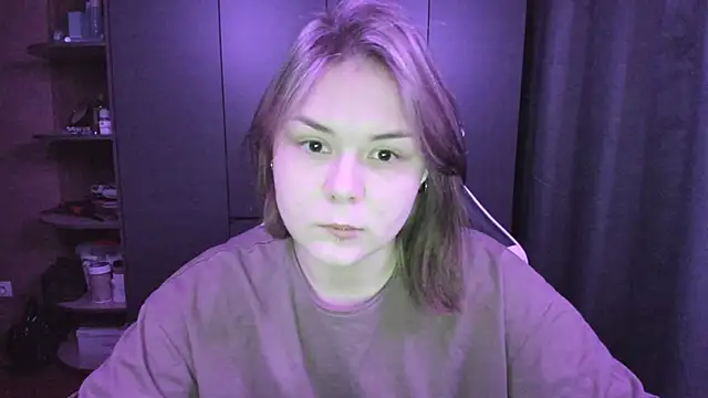 sophia lix online show from November 29, 1:03 pm