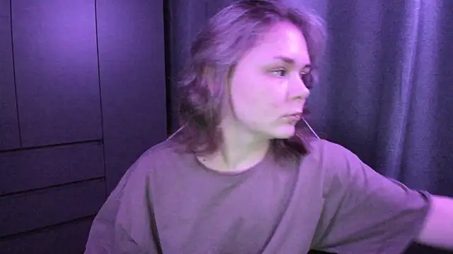 sophia lix online show from December 19, 5:31 pm