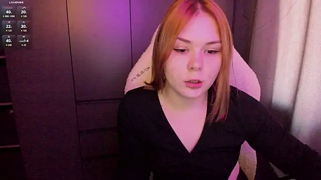 Snapshot of sophia_lix chatting on June 3, 10:51 am sophia lix online show from June 3, 10:51 am