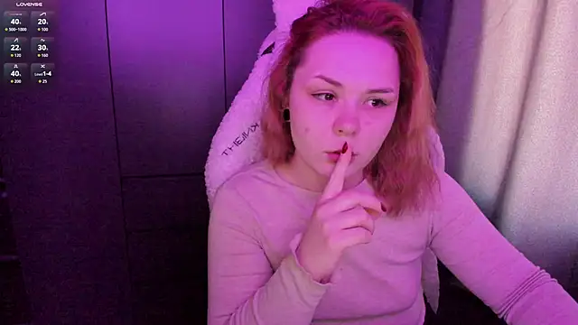 Snapshot of sophia_lix chatting on June 4, 10:10 am sophia lix online show from June 4, 10:10 am