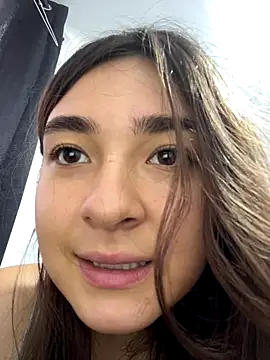 Snapshot of Valentina_ro chatting on November 20, 3:56 pm Valentina ro online show from November 20, 3:56 pm