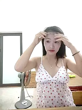 Snapshot of Elsweet123 chatting on October 30, 1:12 pm Elsweet123 online show from October 30, 1:12 pm