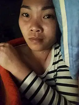 Snapshot of Lovebaby-love chatting on December 2, 2:56 pm Lovebaby-love online show from December 2, 2:56 pm