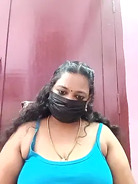 Snapshot of Mandhra28 chatting on November 10, 5:56 pm Mandhra28 online show from November 10, 5:56 pm