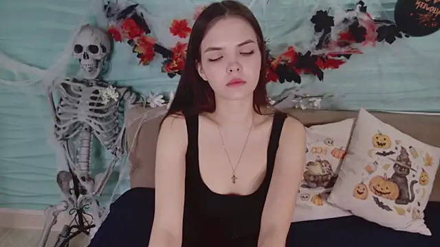 Snapshot of BabyShy- chatting on November 3, 8:26 am BabyShy- online show from November 3, 8:26 am