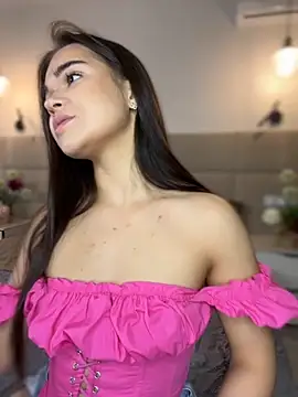 Snapshot of BabyShy- chatting on November 25, 10:21 pm BabyShy- online show from November 25, 10:21 pm