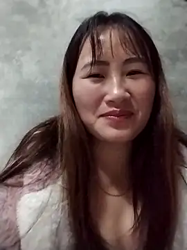 Snapshot of emini-xx chatting on November 15, 6:11 am emini-xx online show from November 15, 6:11 am