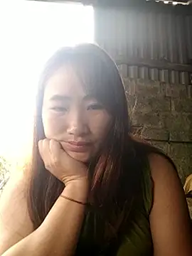 Snapshot of emini-xx chatting on December 4, 2:43 am emini-xx online show from December 4, 2:43 am