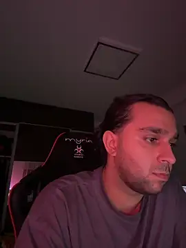 Snapshot of NNichox chatting on October 30, 7:47 pm NNichox online show from October 30, 7:47 pm