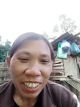 Snapshot of bella-la chatting on November 15, 9:39 am bella-la online show from November 15, 9:39 am