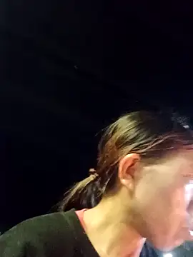 Snapshot of bella-la chatting on November 24, 12:21 am bella-la online show from November 24, 12:21 am