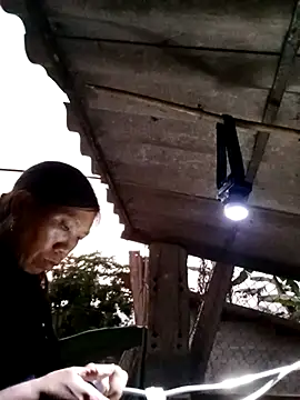 bella-la online show from December 20, 10:44 am