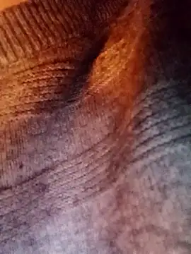 bella-la online show from March 9, 10:30 am