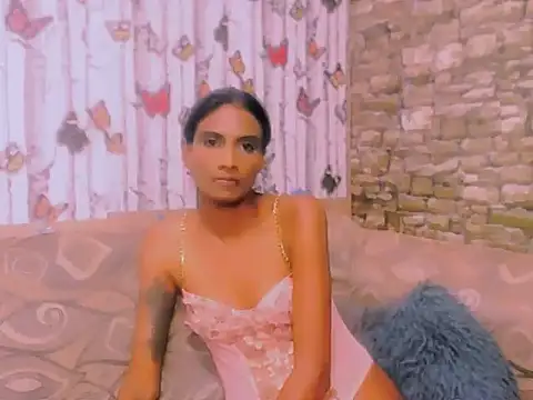 Snapshot of Sexy_indian0009 chatting on December 13, 8:58 pm Sexy indian0009 online show from December 13, 8:58 pm