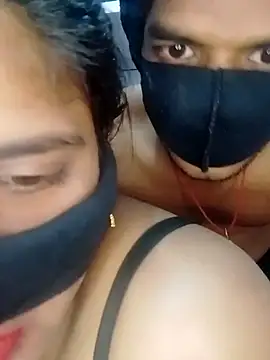 Snapshot of hot_couple_000 chatting on December 5, 1:42 pm hot couple 000 online show from December 5, 1:42 pm