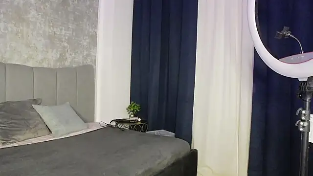 NattyMoonx online show from December 14, 8:02 pm