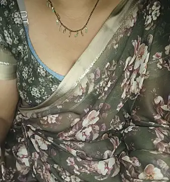 Snapshot of shreyareddy99 chatting on November 21, 5:33 pm shreyareddy99 online show from November 21, 5:33 pm