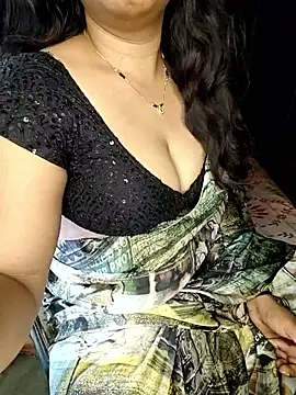 shreyareddy99 online show from March 15, 11:49 am