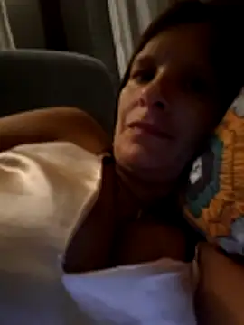 Snapshot of Piediniecollant chatting on August 5, 12:46 am Piediniecollant online show from August 5, 12:46 am