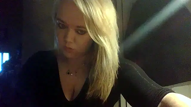 SilverSeductress online show from January 7, 5:54 am