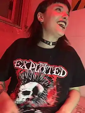 Snapshot of xlucifer13 chatting on November 3, 2:57 am xlucifer13 online show from November 3, 2:57 am