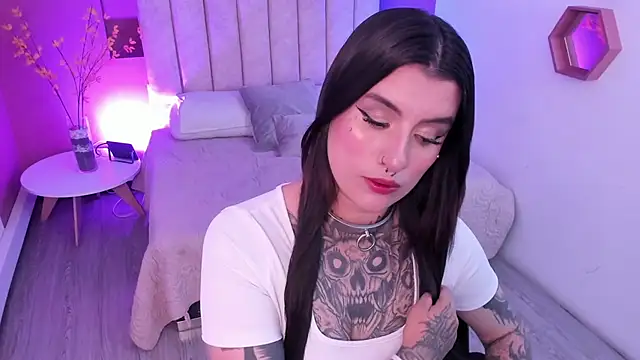 mia jagger online show from February 6, 8:12 pm