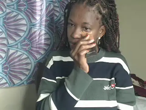 Snapshot of LilithMiller_ chatting on June 19, 1:15 pm LilithMiller online show from June 19, 1:15 pm
