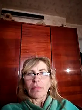 Snapshot of Georgette466 chatting on November 16, 7:47 am Georgette466 online show from November 16, 7:47 am