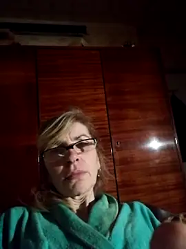 Snapshot of Georgette466 chatting on November 18, 8:46 pm Georgette466 online show from November 18, 8:46 pm