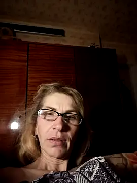 Snapshot of Georgette466 chatting on November 30, 5:00 am Georgette466 online show from November 30, 5:00 am