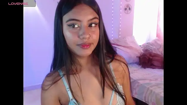 Snapshot of Sussy__22 chatting on November 29, 5:49 pm Sussy 22 online show from November 29, 5:49 pm