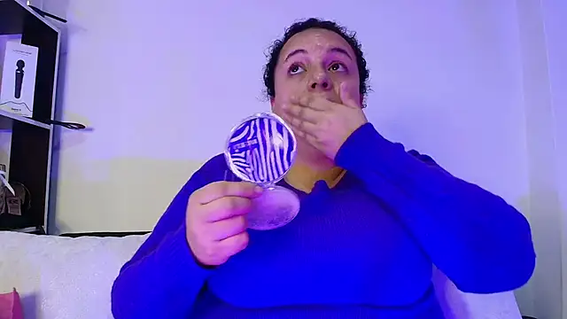 Snapshot of Natasha_Amber chatting on November 10, 1:43 pm Natasha Amber online show from November 10, 1:43 pm