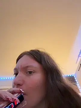 Snapshot of stonerbaby chatting on March 15, 6:30 am stonerbaby online show from March 15, 6:30 am