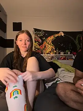 Snapshot of stonerbaby chatting on March 17, 2:27 am stonerbaby online show from March 17, 2:27 am