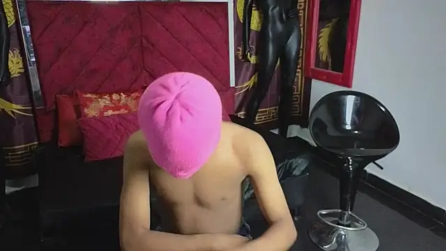 Snapshot of Scoundrel_Room chatting on October 30, 7:10 am Scoundrel Room online show from October 30, 7:10 am