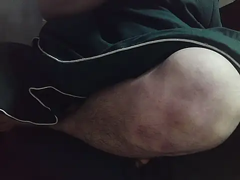 Snapshot of Stripholyday chatting on November 10, 2:38 pm Stripholyday online show from November 10, 2:38 pm