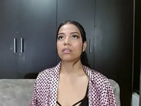 NandyKiss online show from November 23, 10:15 am